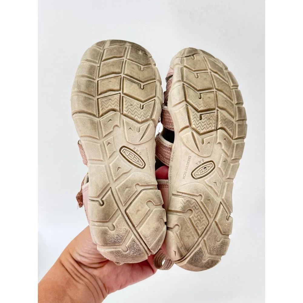 Keen Sandals Kids Size 2 Pink Waterproof Outdoor Sport Seacamp CNX Shoes